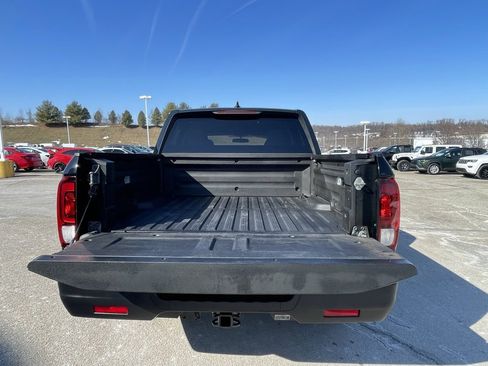 Used 2017 Honda Ridgeline Sport image 16