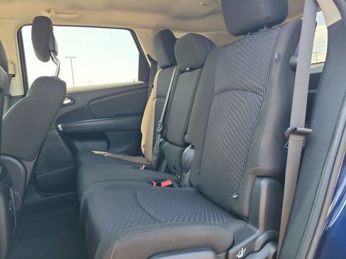 Used 2017 Dodge Journey SXT w/ Premium Group FWD image 9