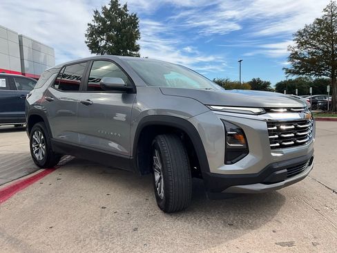 Used 2025 Chevrolet Equinox LT image 5