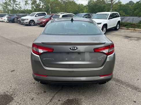Used 2013 Kia Optima SX w/ Limited Pkg FWD image 4