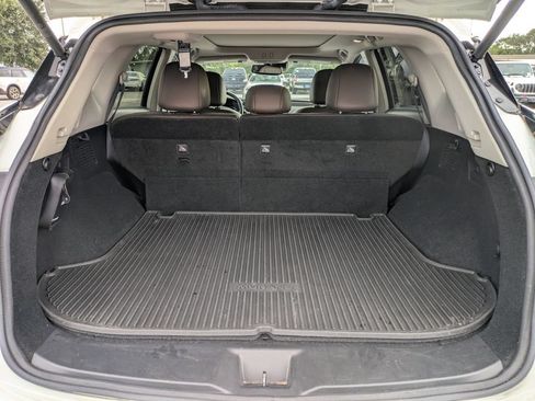 Used 2020 Nissan Murano Platinum w/ Cargo Package FWD image 19