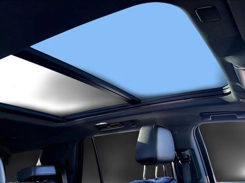 Used 2022 Chevrolet Tahoe LT w/ LT Signature Plus Package image 28