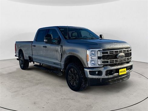 Used 2023 Ford F350 XLT image 7