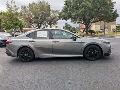 Certified 2025 Toyota Camry SE FWD image 3