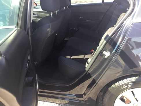 Used 2016 Chevrolet Cruze LT w/ Sun And Sound Package FWD image 29