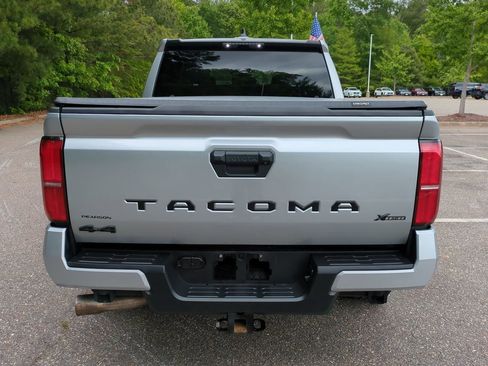 Used 2024 Toyota Tacoma SR5 AWD/4WD image 5