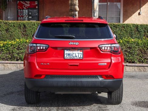 Used 2023 Jeep Compass Latitude image 7