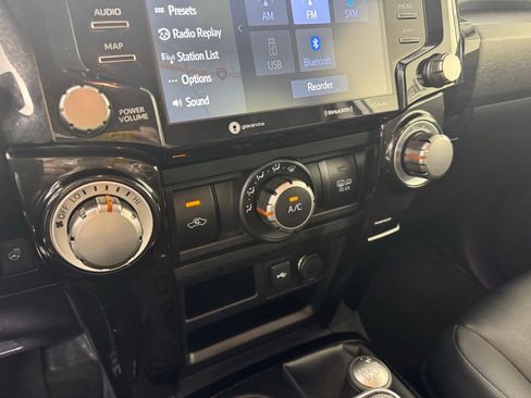 Used 2024 Toyota 4Runner TRD Off-Road Premium image 15