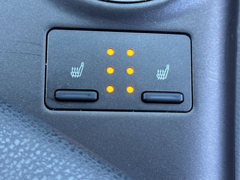 Used 2021 Toyota Camry XSE image 29