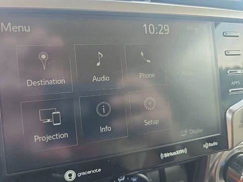Used 2022 Toyota 4Runner SR5 Premium w/ Moonroof Package AWD/4WD image 18