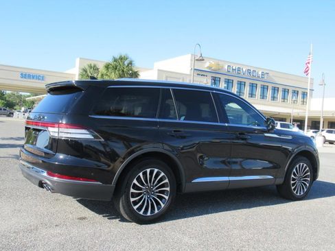 Used 2023 Lincoln Aviator Reserve w/ Equipment Group 201A image 6