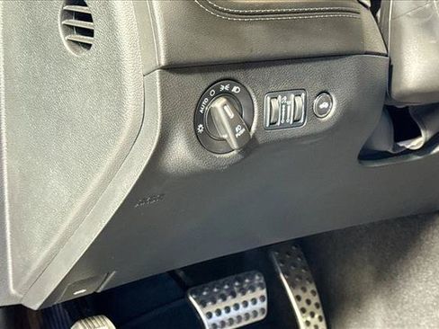 Used 2023 Dodge Charger Scat Pack w/ Daytona Edition Group RWD image 10