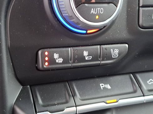 Certified 2022 Chevrolet Silverado 1500 High Country image 22