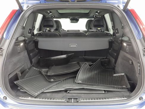 Used 2016 Volvo XC90 T6 R-Design w/ Protection Package Plus image 19