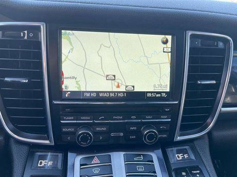 Used 2014 Porsche Panamera 4S image 30
