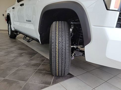 New 2026 Toyota Tundra SR5 w/ SR5 Convenience Package image 19