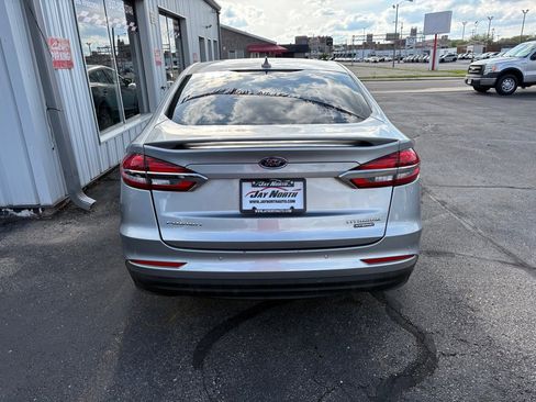Used 2020 Ford Fusion Titanium FWD image 4