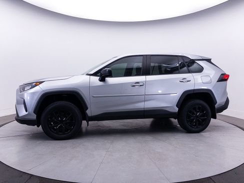 Used 2022 Toyota RAV4 LE AWD/4WD image 35