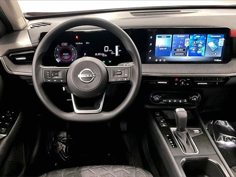 New 2026 Nissan Kicks SV image 18