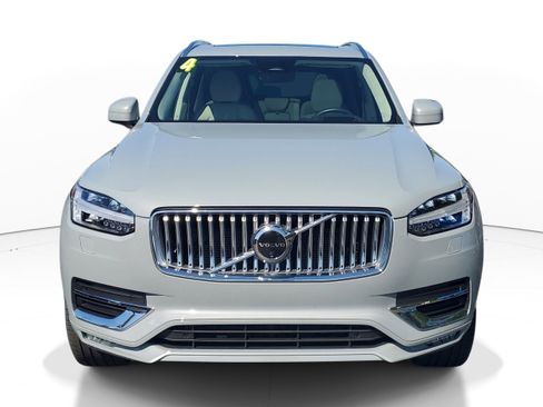 Used 2024 Volvo XC90 B6 Ultimate w/ Lounge Package AWD/4WD image 2