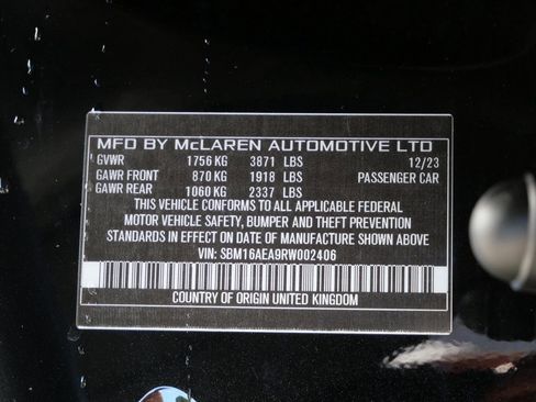 Used 2024 McLaren Artura image 24