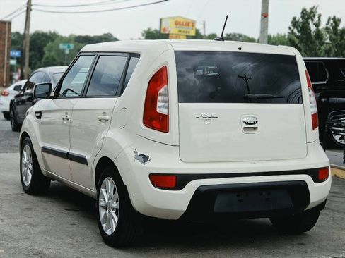 Used 2013 Kia Soul FWD image 6