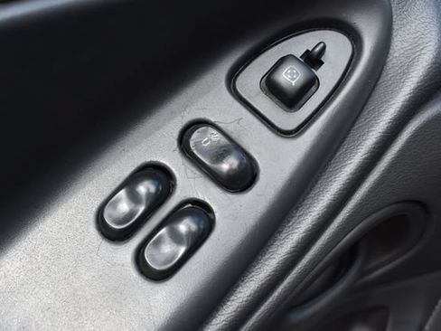 Used 2003 Ford Mustang GT RWD image 17