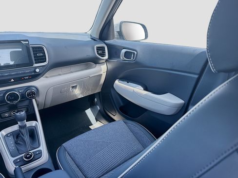 New 2026 Hyundai Venue SEL FWD image 16
