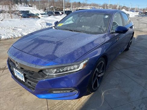 Used 2018 Honda Accord Sport image 3