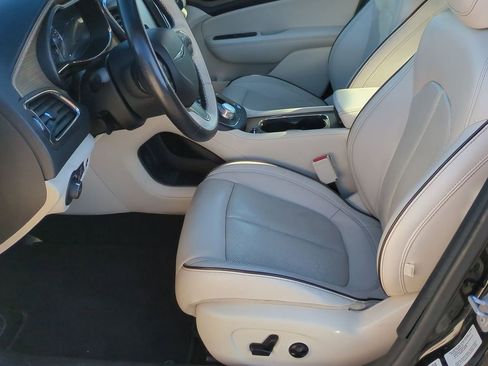 Used 2015 Chrysler 200 C w/ Navigation & Sound Group I image 17