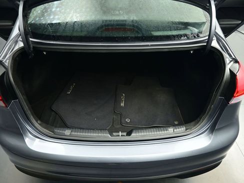 Used 2018 Kia Forte S image 36