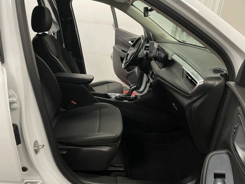 Used 2024 Buick Encore GX Preferred FWD image 41