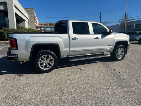 Used 2018 GMC Sierra 1500 SLT image 21