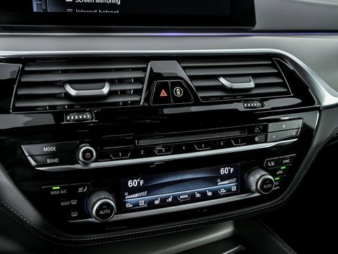 Used 2019 BMW M5 w/ Executive Package image 35