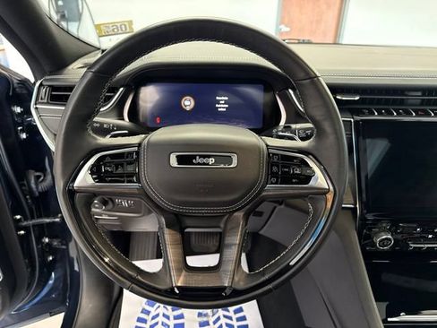 Used 2023 Jeep Grand Cherokee Overland w/ Adv Protech Group III AWD/4WD image 30