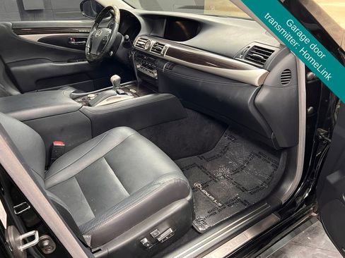 Used 2017 Lexus LS 460 w/ Comfort Package RWD image 8