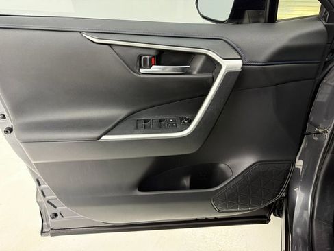 Used 2019 Toyota RAV4 XSE image 29