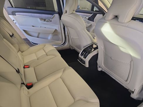 Used 2023 Volvo S90 B6 Ultimate w/ Protection Package Premier image 12