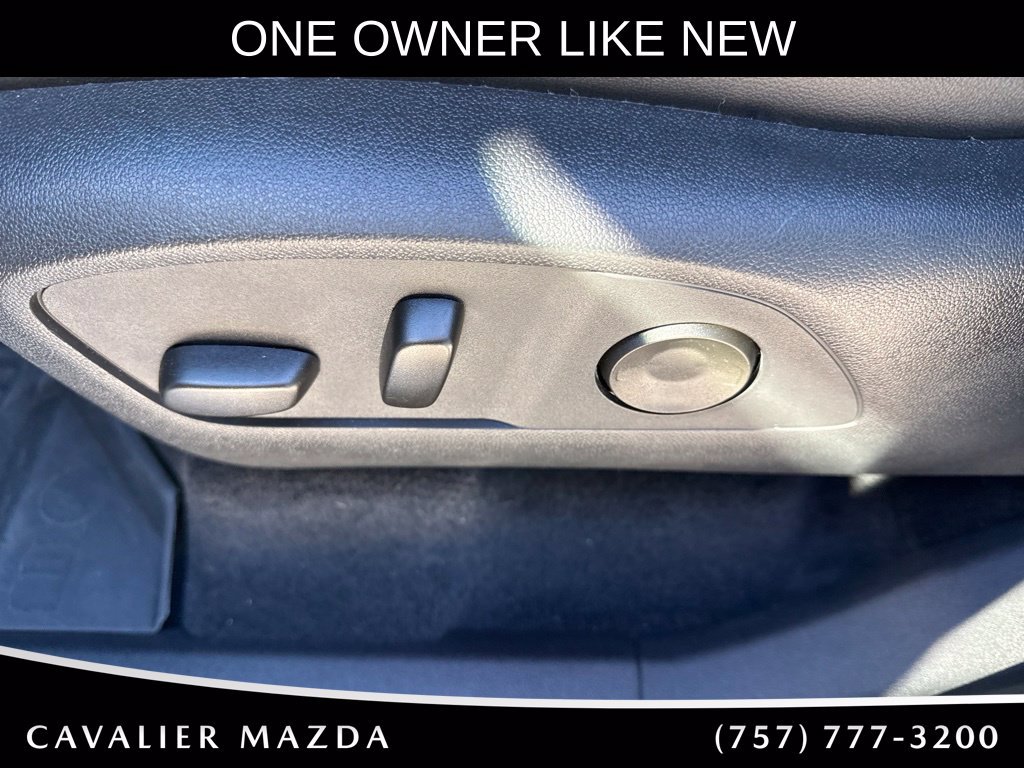 Used 2026 Chevrolet Traverse LT w/ Driver Confidence Package FWD image 14