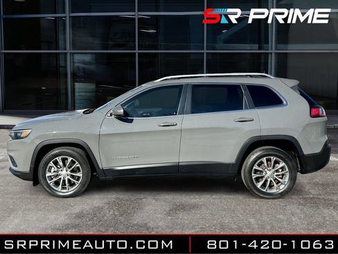 Used 2021 Jeep Cherokee Latitude Plus w/ Sun & Sound Group image 2