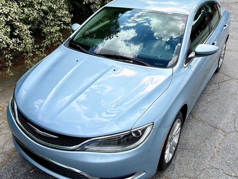 Used 2015 Chrysler 200 Limited image 7