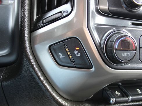 Used 2018 Chevrolet Silverado 1500 LT w/ All Star Edition image 29