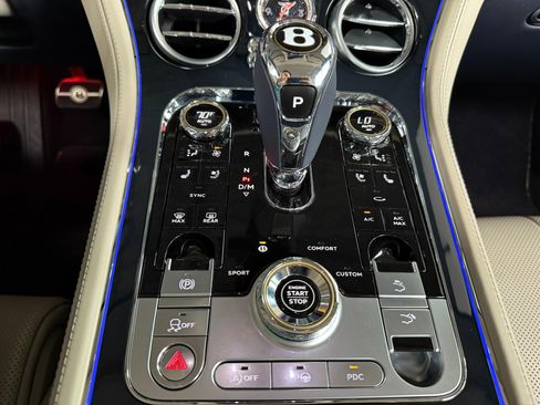 Used 2020 Bentley Continental GT V8 AWD/4WD image 32
