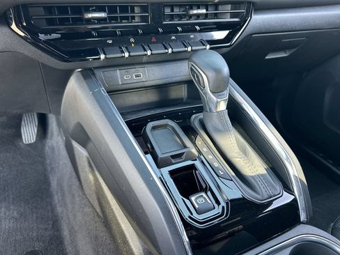 Used 2026 GMC Canyon Elevation RWD image 16