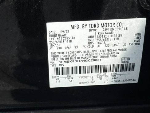 Used 2022 Ford Explorer XLT w/ Equipment Group 202A AWD/4WD image 24