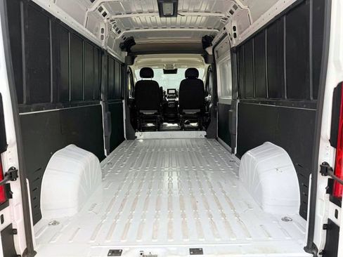 Used 2026 RAM ProMaster 2500 w/ Convenience Group FWD image 15
