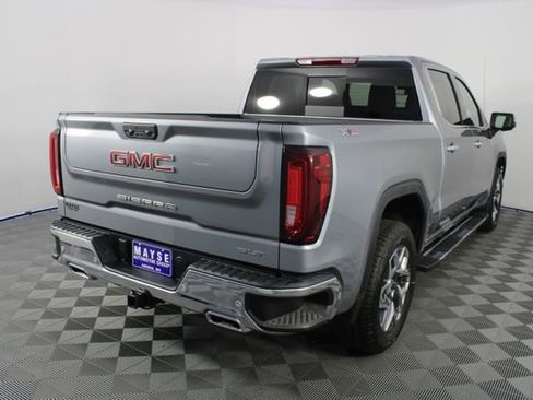 New 2026 GMC Sierra 1500 SLT image 27