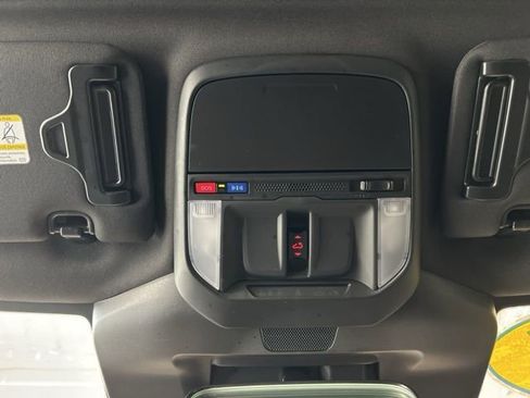 Used 2025 Subaru Forester Sport image 91