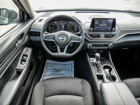 Used 2024 Nissan Altima 2.5 SV FWD image 23