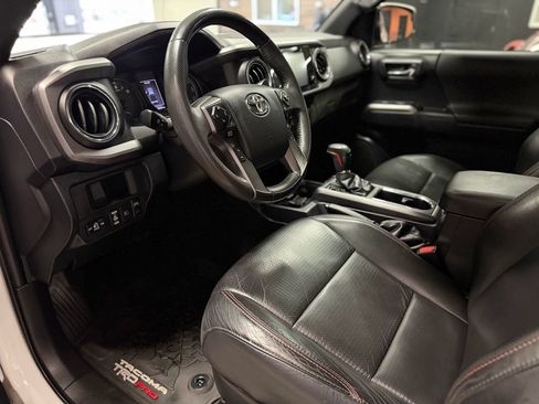 Used 2019 Toyota Tacoma TRD Pro AWD/4WD image 17
